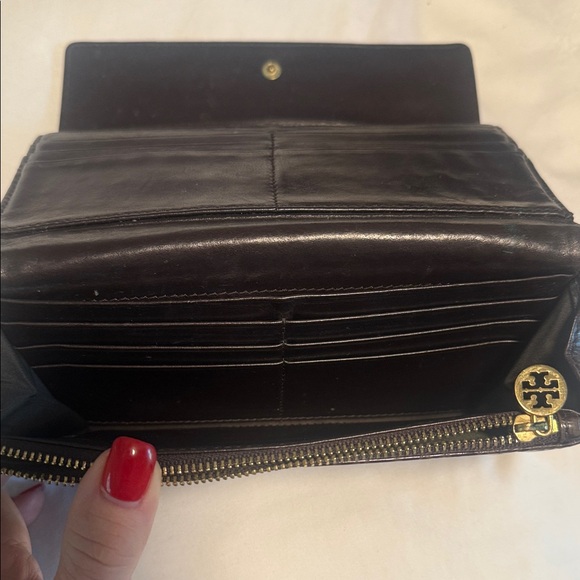Vintage Tory Burch Dark Brown Croc Embossed Clutch - Picture 3 of 3